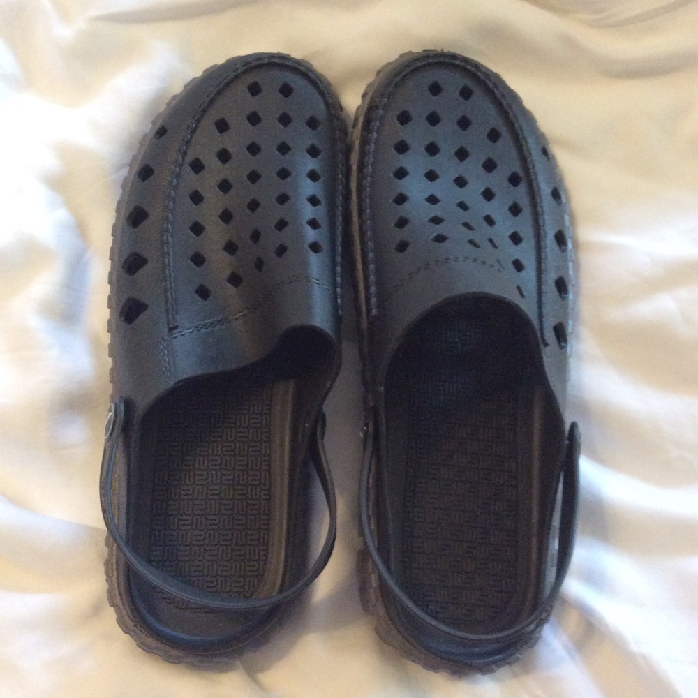 Beister Men's vented clog Euro size 42